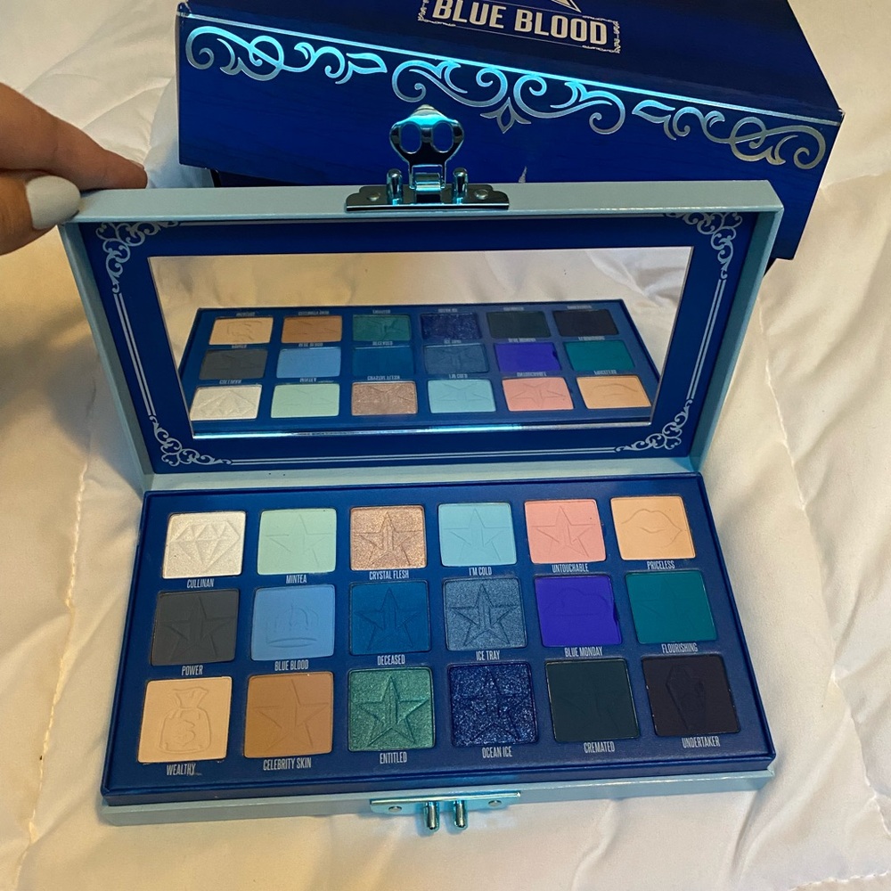 Jeffree Star Blue Blood Palette Eyeshadow